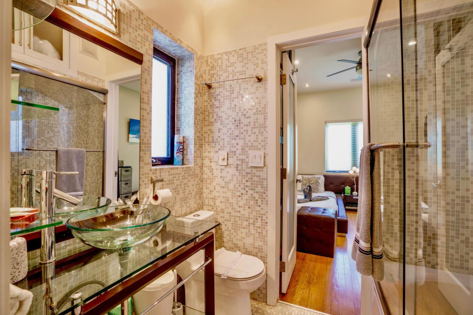 Entire Private Beautiful 2 Bedroom Plus Den House With Gated Front&Back Yard And Free Parking 10Min Drive To Miami Beach Экстерьер фото
