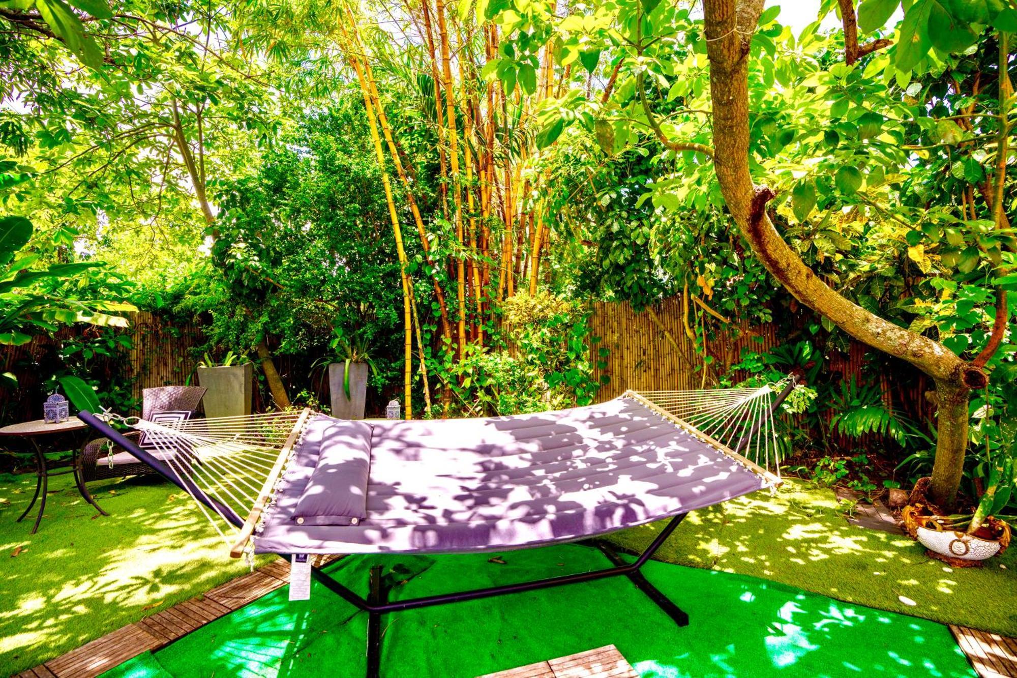 Entire Private Beautiful 2 Bedroom Plus Den House With Gated Front&Back Yard And Free Parking 10Min Drive To Miami Beach Экстерьер фото